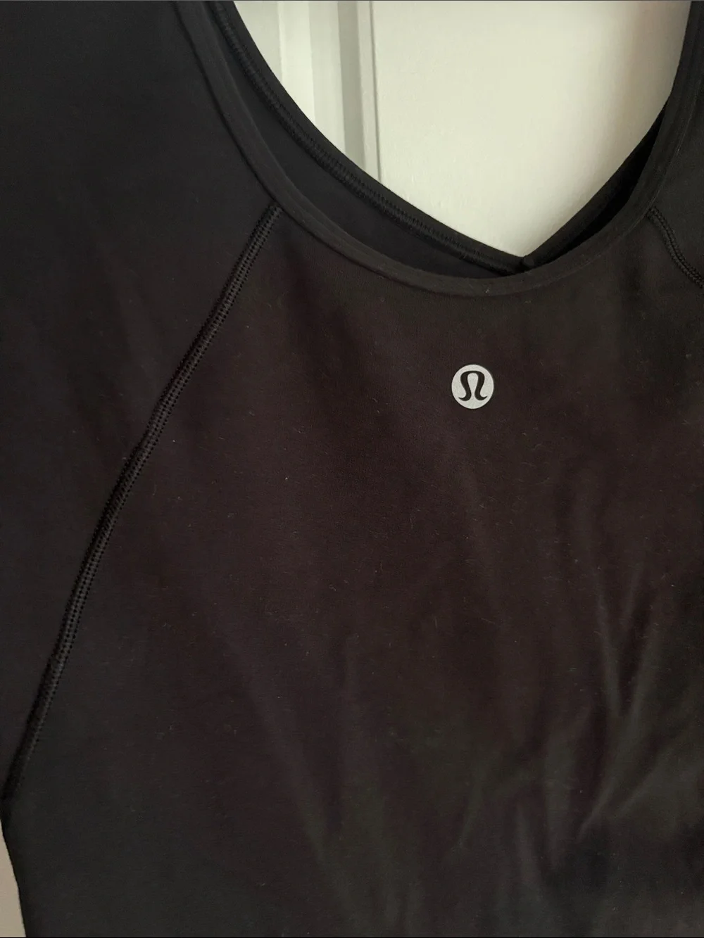 Long sleeve align top in black